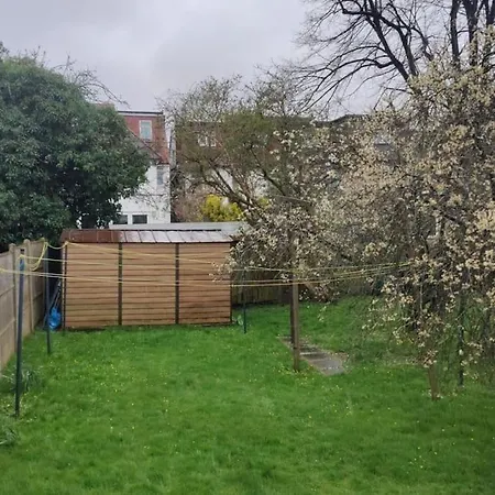 Large Studio Garden Flat On Golders Green Road London Exterior foto