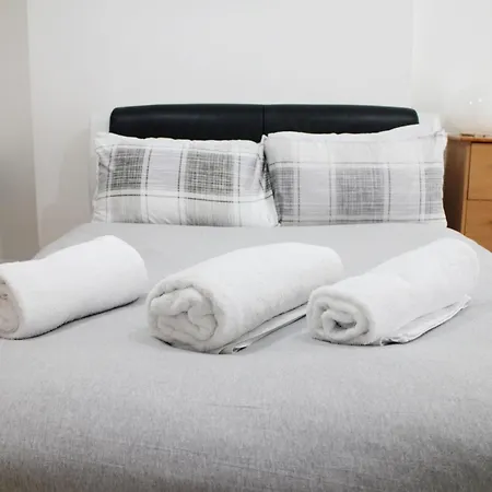 Large Studio Garden Flat On Golders Green Road London Exterior foto