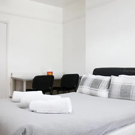 Large Studio Garden Flat On Golders Green Road London Exterior foto